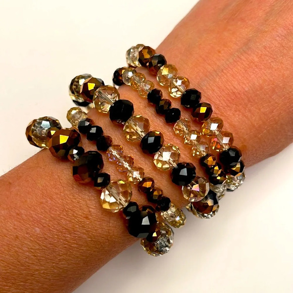 WA Studios Jewelry - Beaded Bracelet Set- 5 bracelets